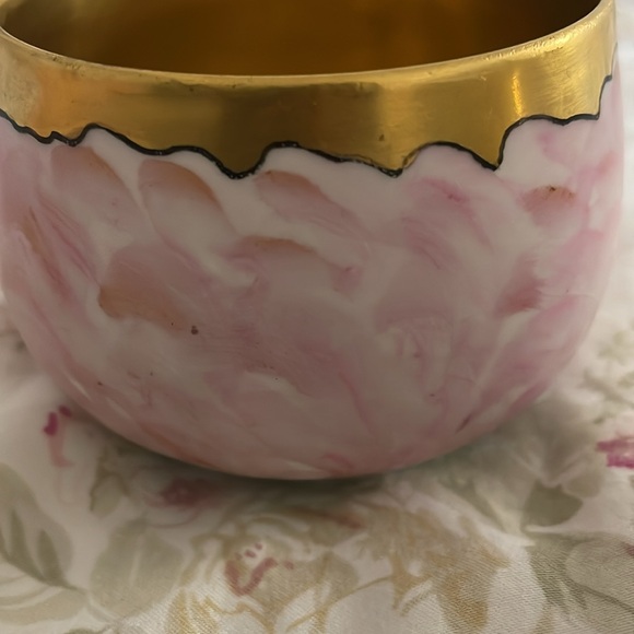 Tea Cups and Saucers - Antique Tea Cup Sets - china - Picture 5 of 10